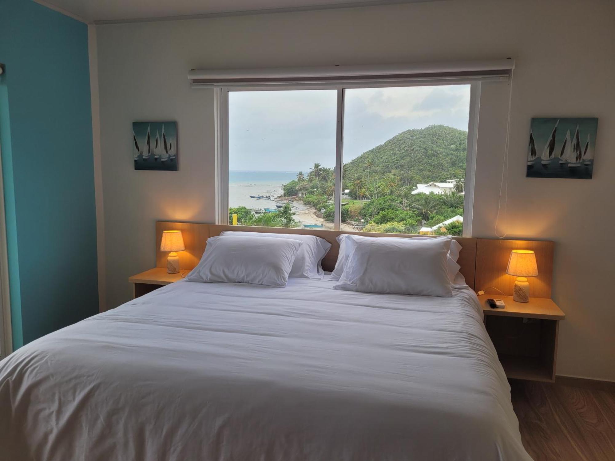 321 Surprise Beach House And Glamping Archibolds Rum bild